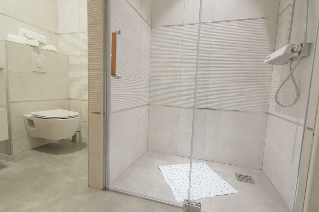 Studio Apartment Lena Каштела Экстерьер фото