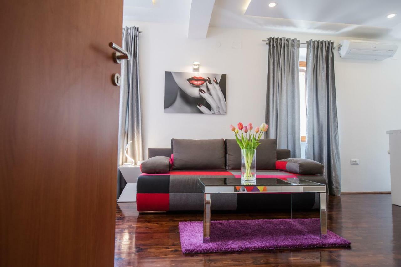 Studio Apartment Lena Каштела Экстерьер фото