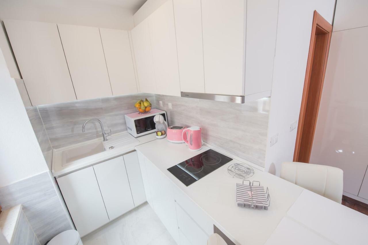 Studio Apartment Lena Каштела Экстерьер фото